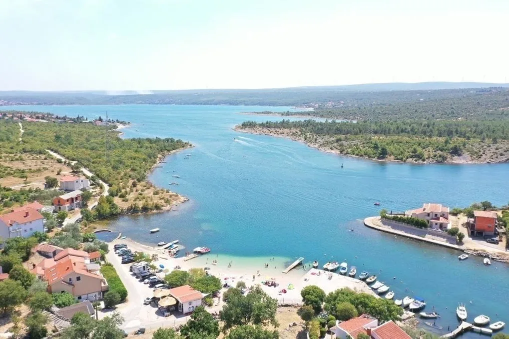 Ferienwohnung Antolica mit Klimaanlage 150m vom Meer