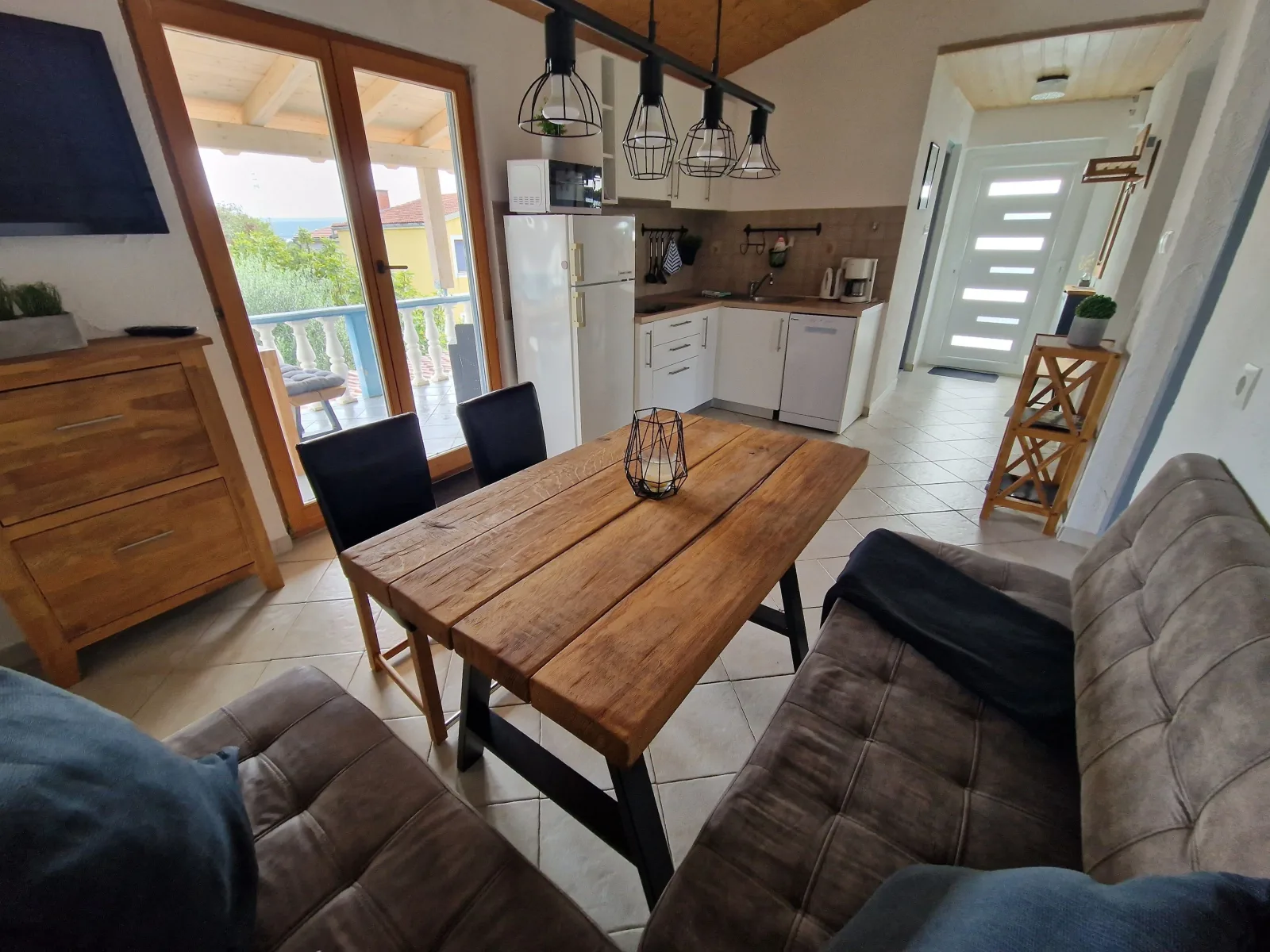 Ferienwohnung Antolica mit Klimaanlage 150m vom Meer