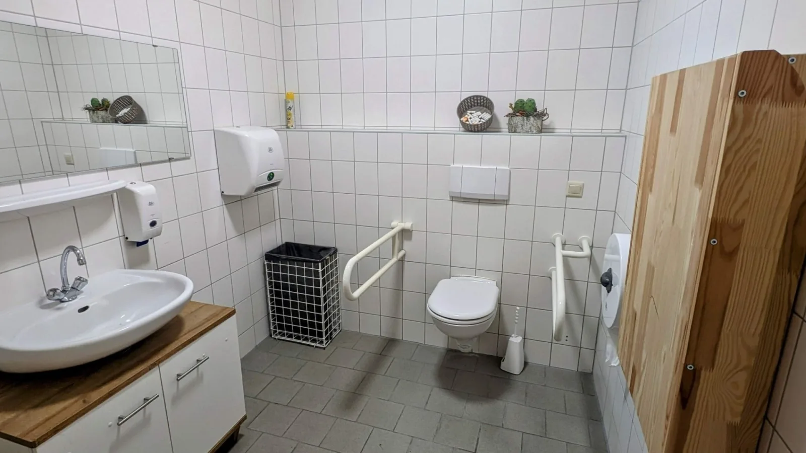 RhinQuartier FeWo Hostel-Style