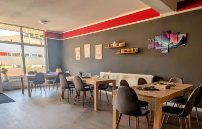 RhinQuartier FeWo Hostel-Style