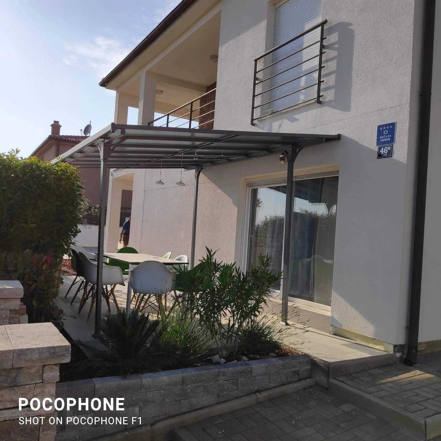 Villa Gusto 4*. Mit Pool und beheiztem Whirlpool