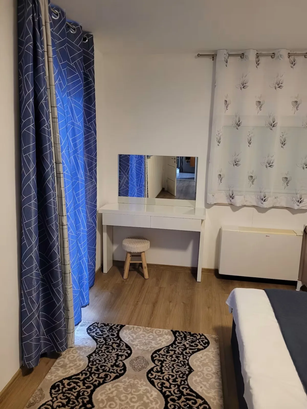 Villa Gusto 4*. Mit Pool und beheiztem Whirlpool