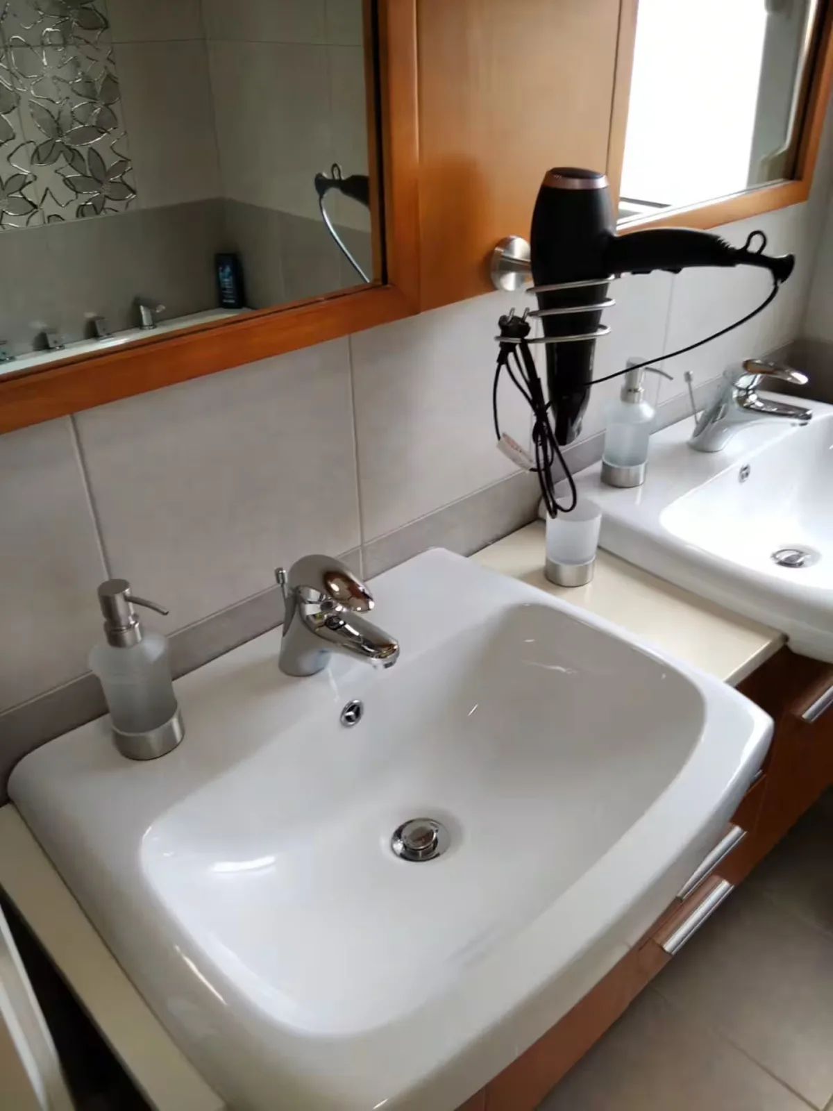 Villa Gusto 4*. Mit Pool und beheiztem Whirlpool
