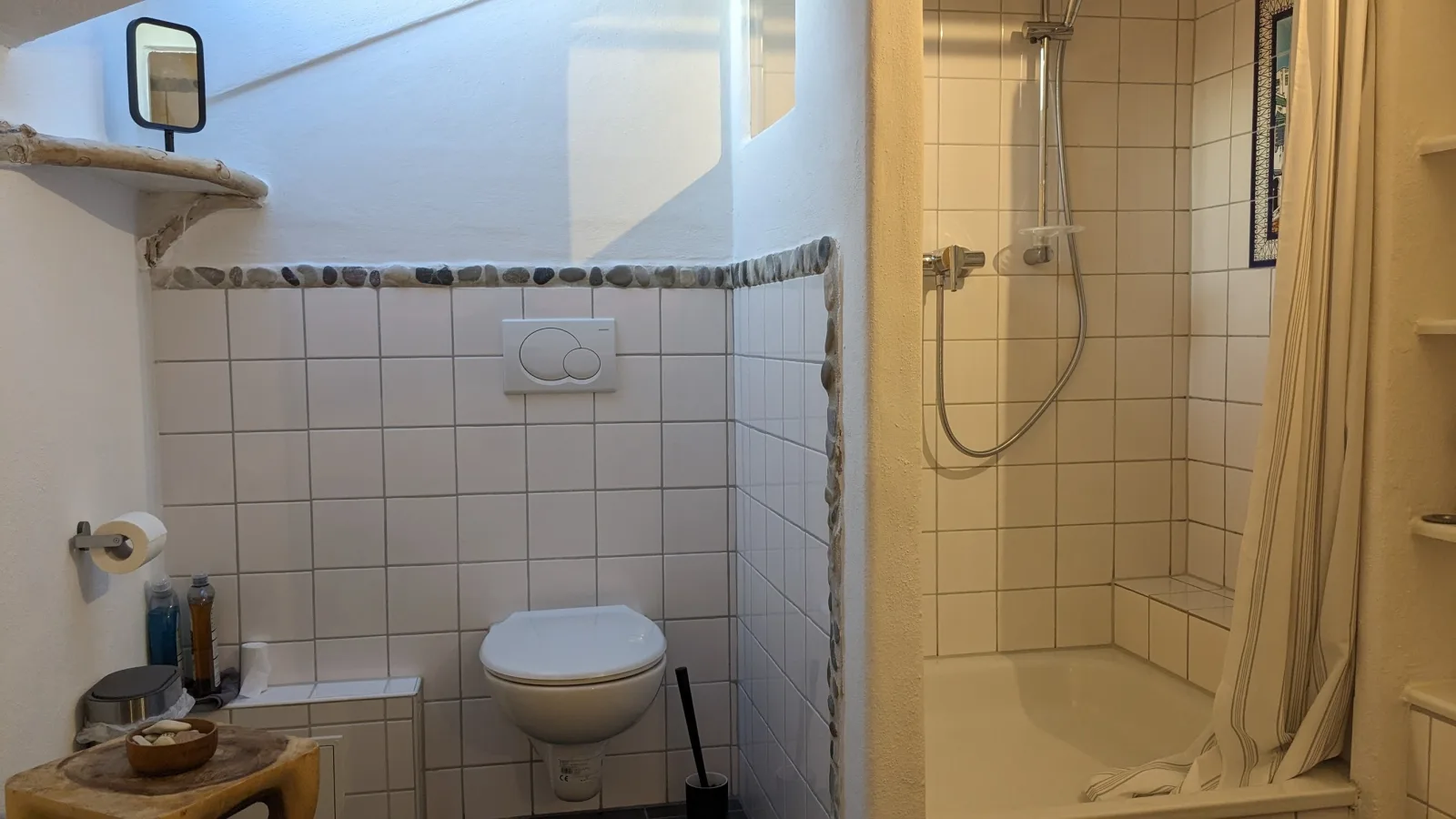Edler Altbau, 2,80m breites Doppelbett