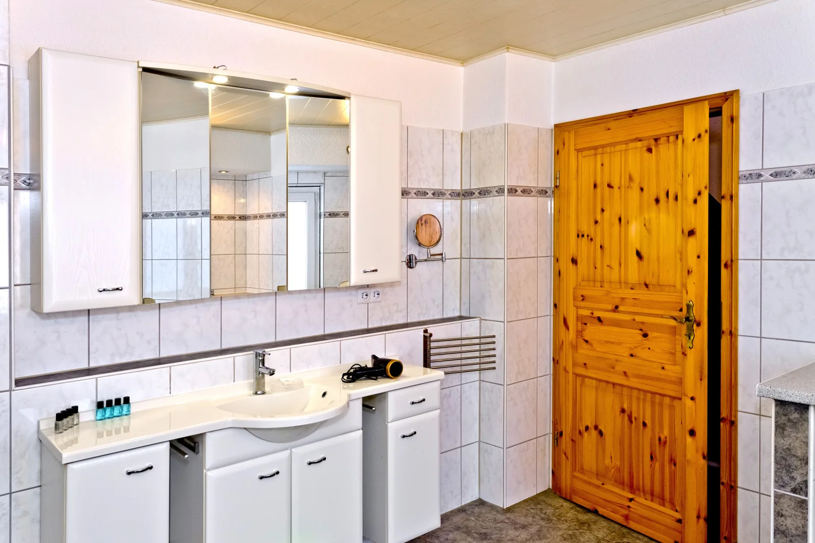 Ferienhaus Auszeit ( 4 Sterne DTV Klassifizierung, 3 Pfoten Klassifizierung )