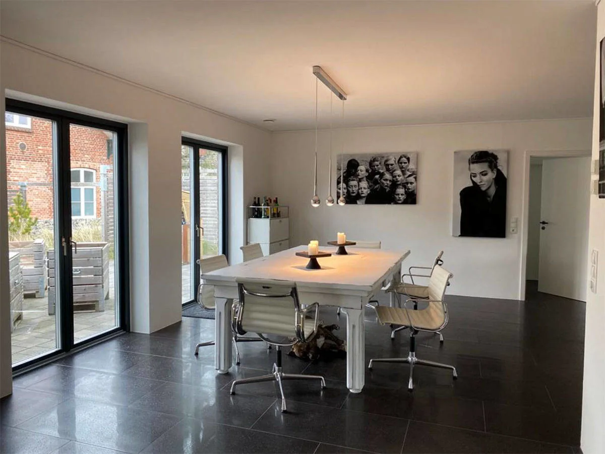 Luxuriöses Ferienhaus Room No. 27A