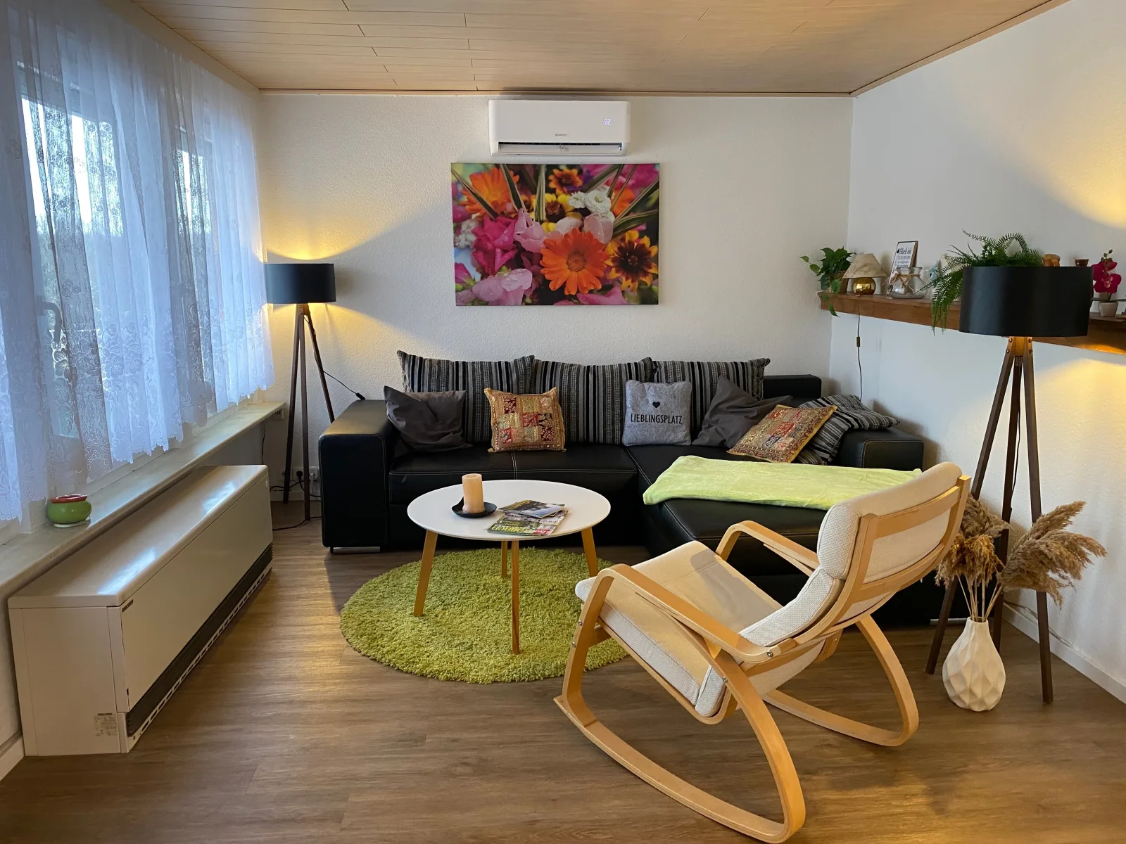 Idyllisches klimatisiertes Ferienhaus mit Pool,Blick und großem Grundstück