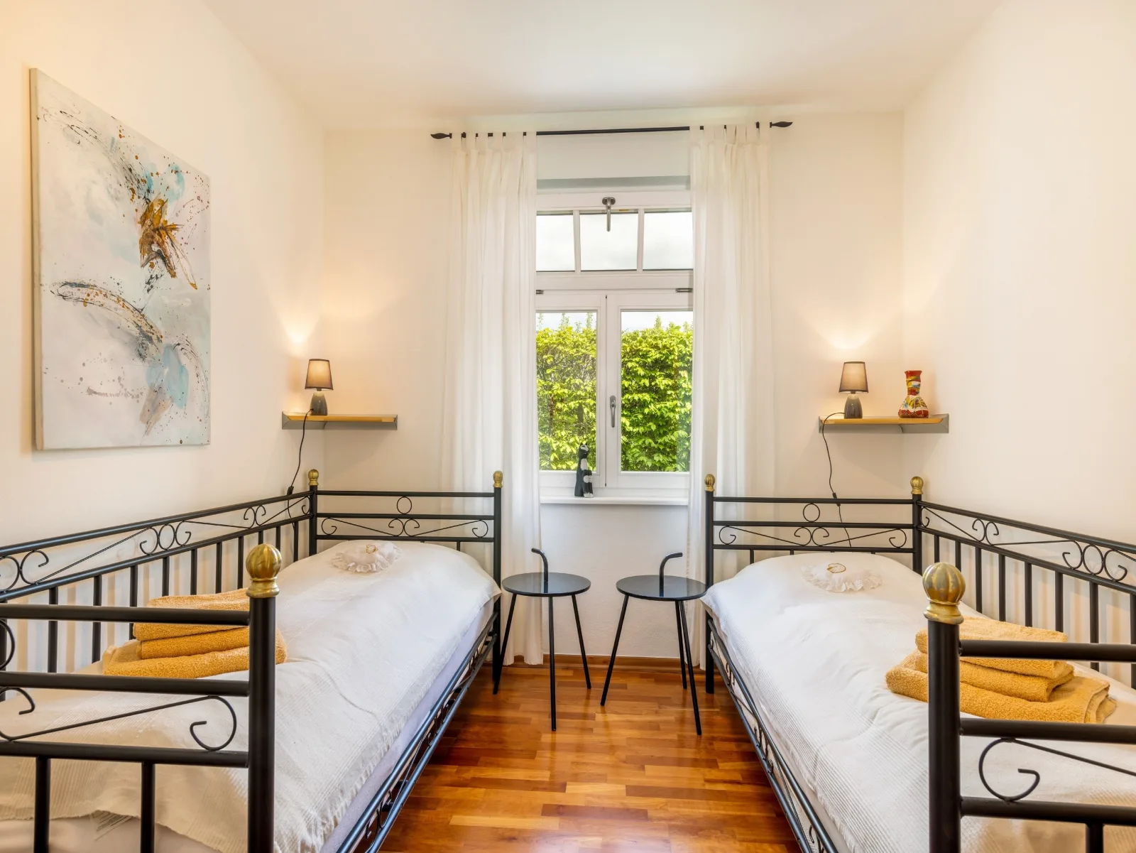 Familienferienhaus Rügenbrise - Gemeinsames Urlauben mit Steg und Boot auf Rügen - alles inklusive und 5 Bäder