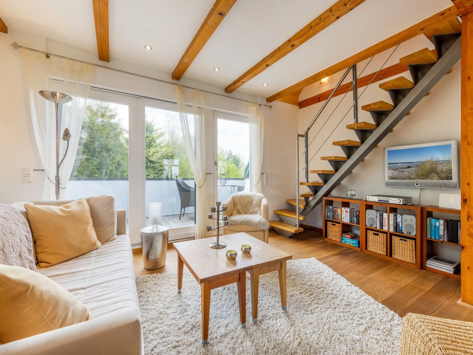 Familienferienhaus Rügenbrise - Gemeinsames Urlauben mit Steg und Boot auf Rügen - alles inklusive und 5 Bäder