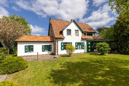Familienferienhaus Rügenbrise - Gemeinsames Urlauben mit Steg und Boot auf Rügen - alles inklusive und 5 Bäder