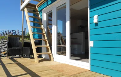 Hausboot Emma mit toller Dachterrasse in Neustadt i.H.