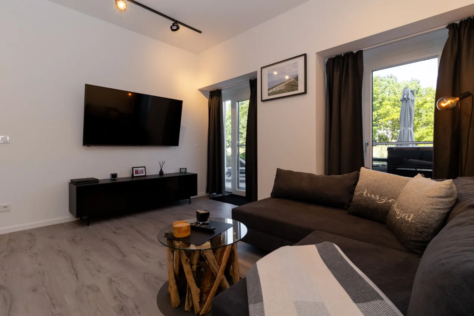 Loris Studio