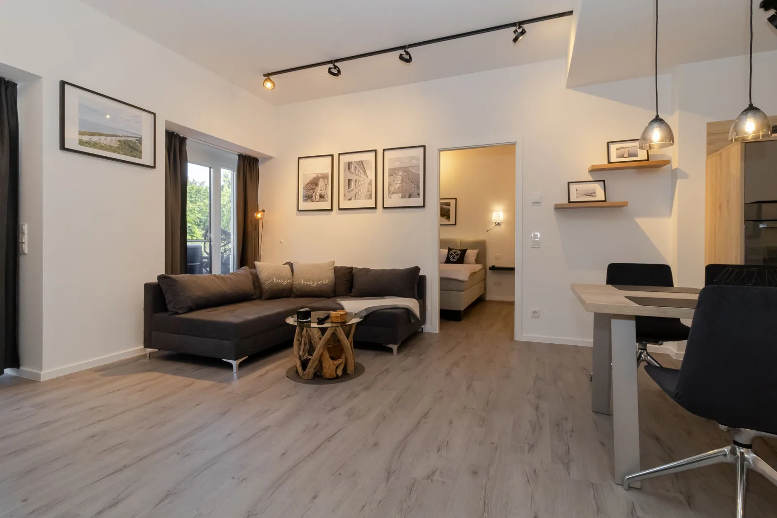 Loris Studio