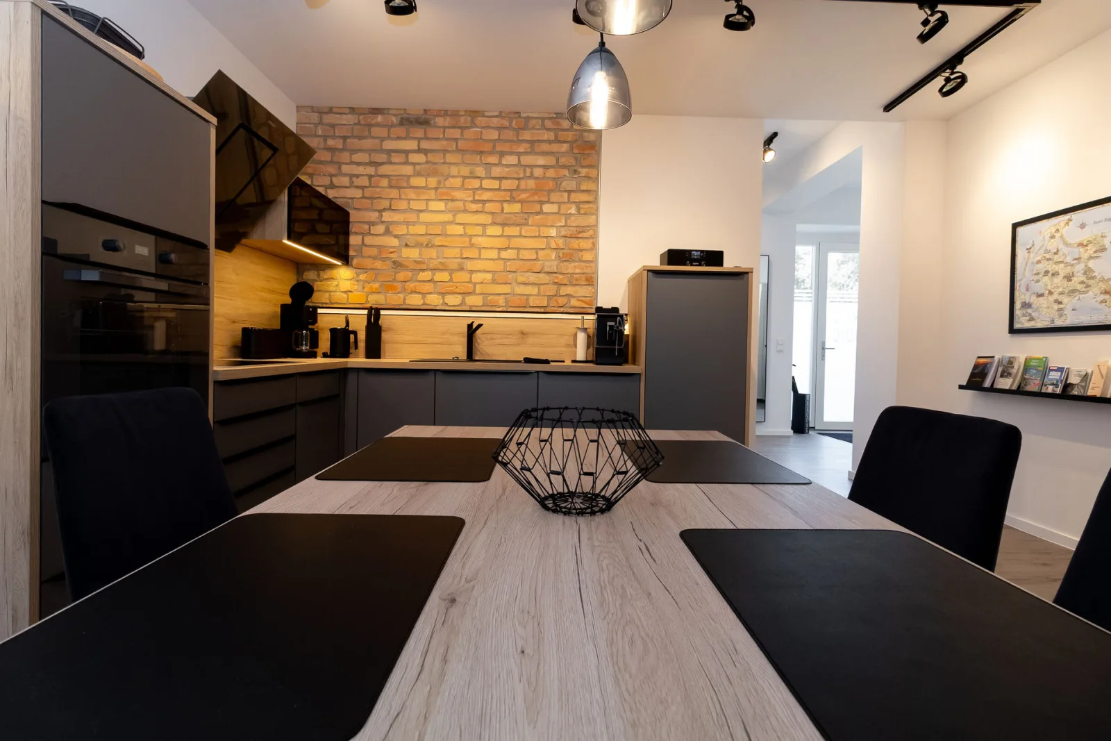 Loris Studio