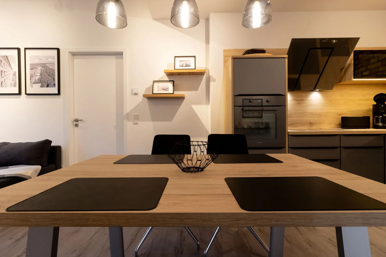 Loris Studio