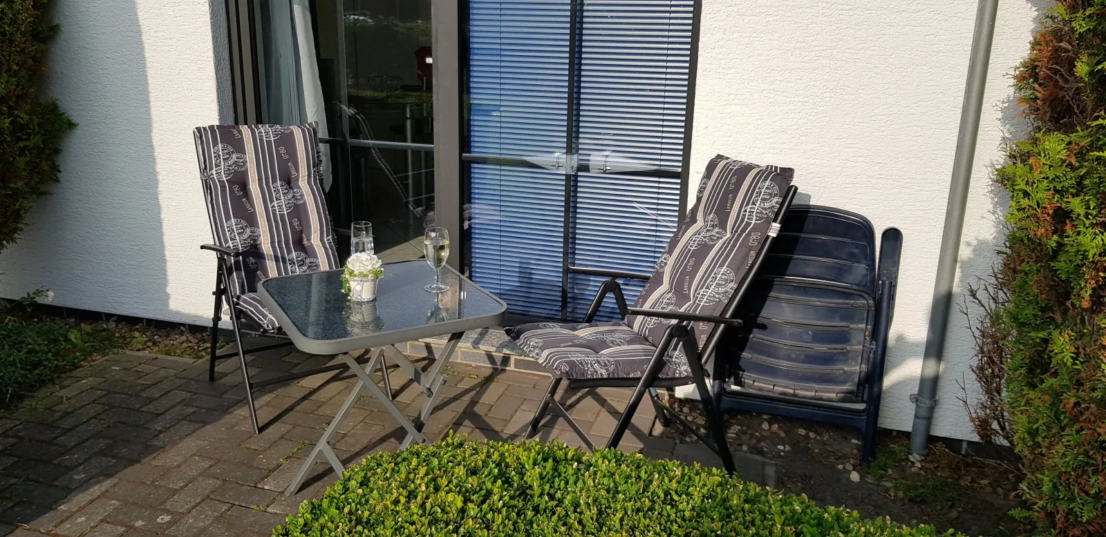 Nordsee | Ferienwohnung | Dorum-Neufeld | Haus Sonnenstrahl | Hund | Terrasse | Parkplatz