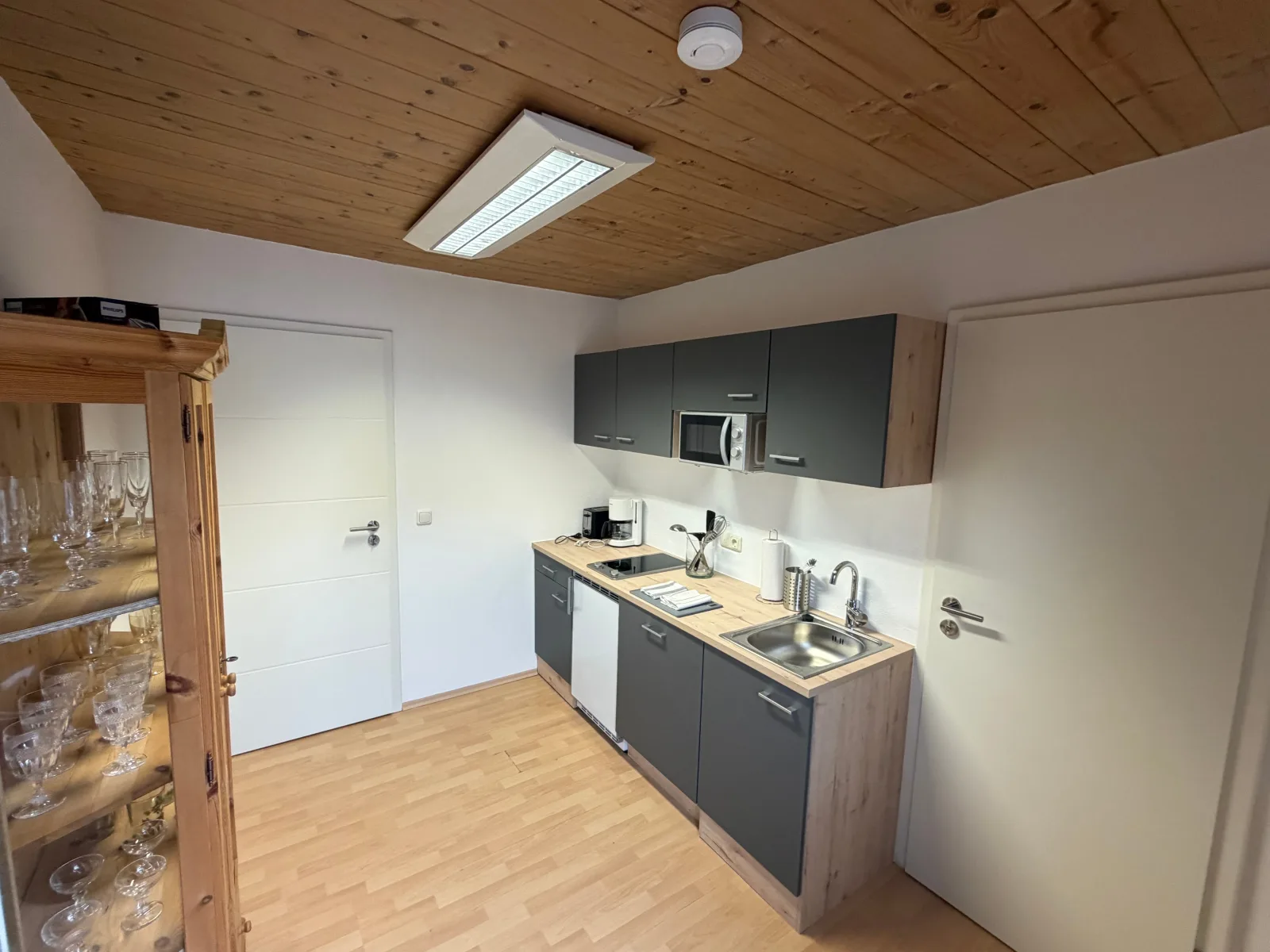 7 Zimmer Residenz vor den Toren Münchens/Stilvoller Komfort für Gruppen bis 19 Personen (EG)