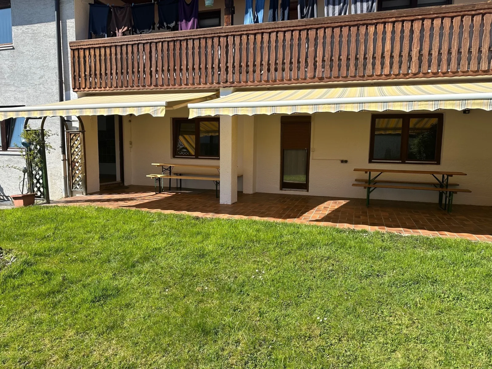 7 Zimmer Residenz vor den Toren Münchens/Stilvoller Komfort für Gruppen bis 19 Personen (EG)