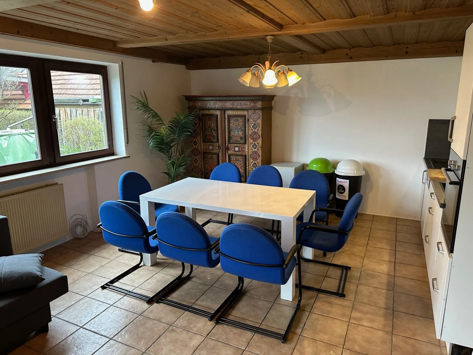 7 Zimmer Residenz vor den Toren Münchens/Stilvoller Komfort für Gruppen bis 19 Personen (EG)
