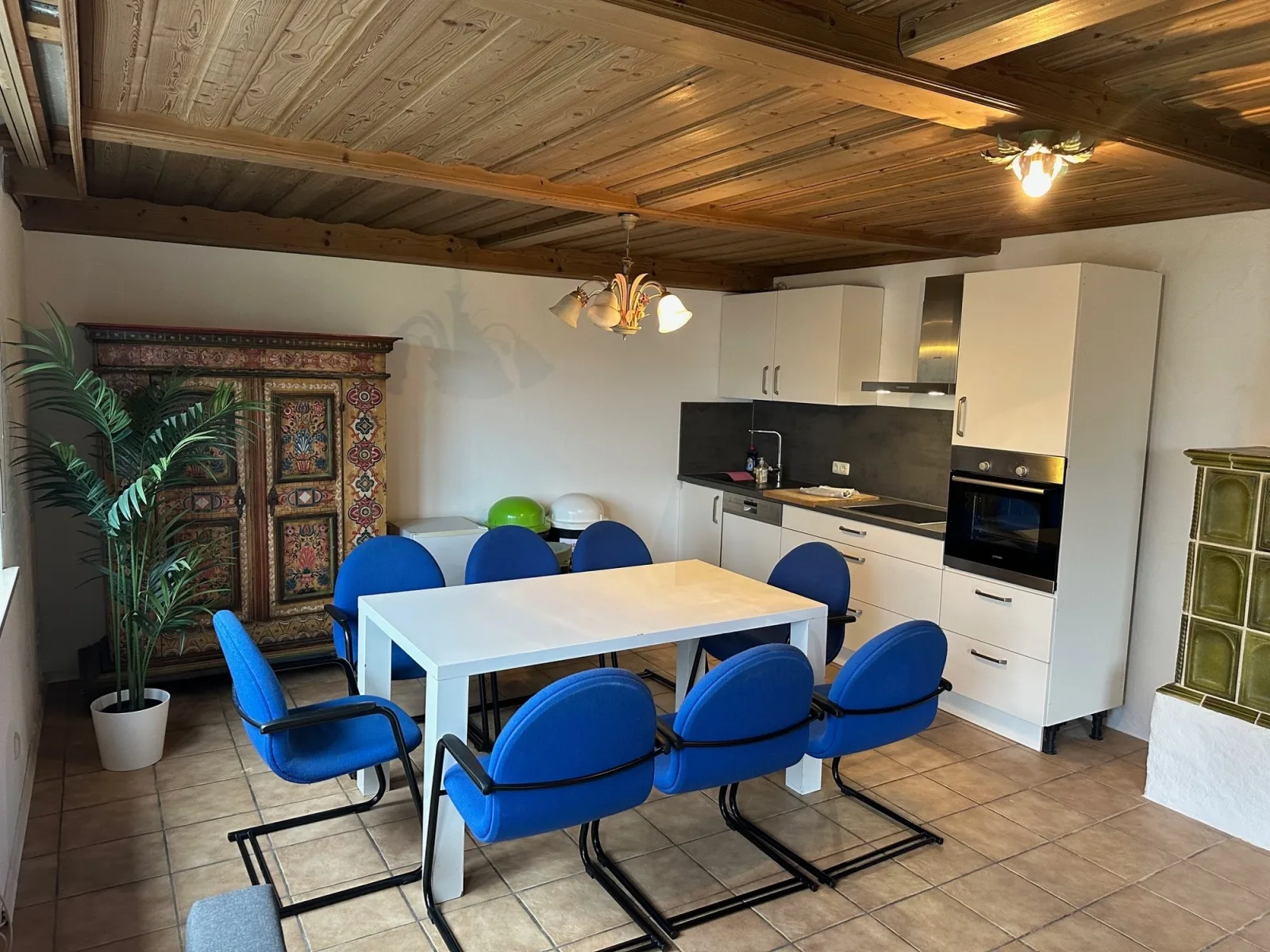 7 Zimmer Residenz vor den Toren Münchens/Stilvoller Komfort für Gruppen bis 19 Personen (EG)