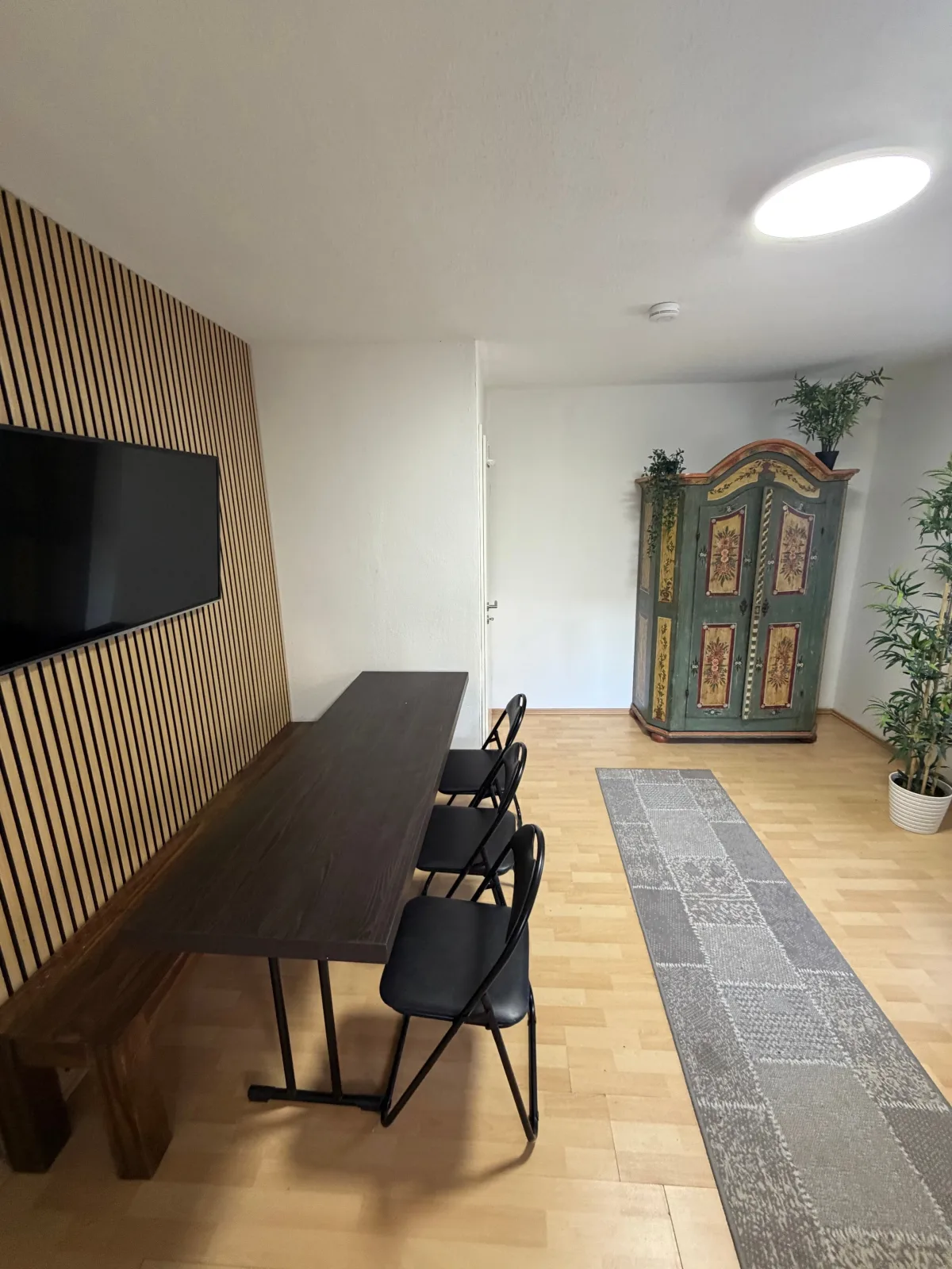 7 Zimmer Residenz vor den Toren Münchens/Stilvoller Komfort für Gruppen bis 19 Personen (EG)