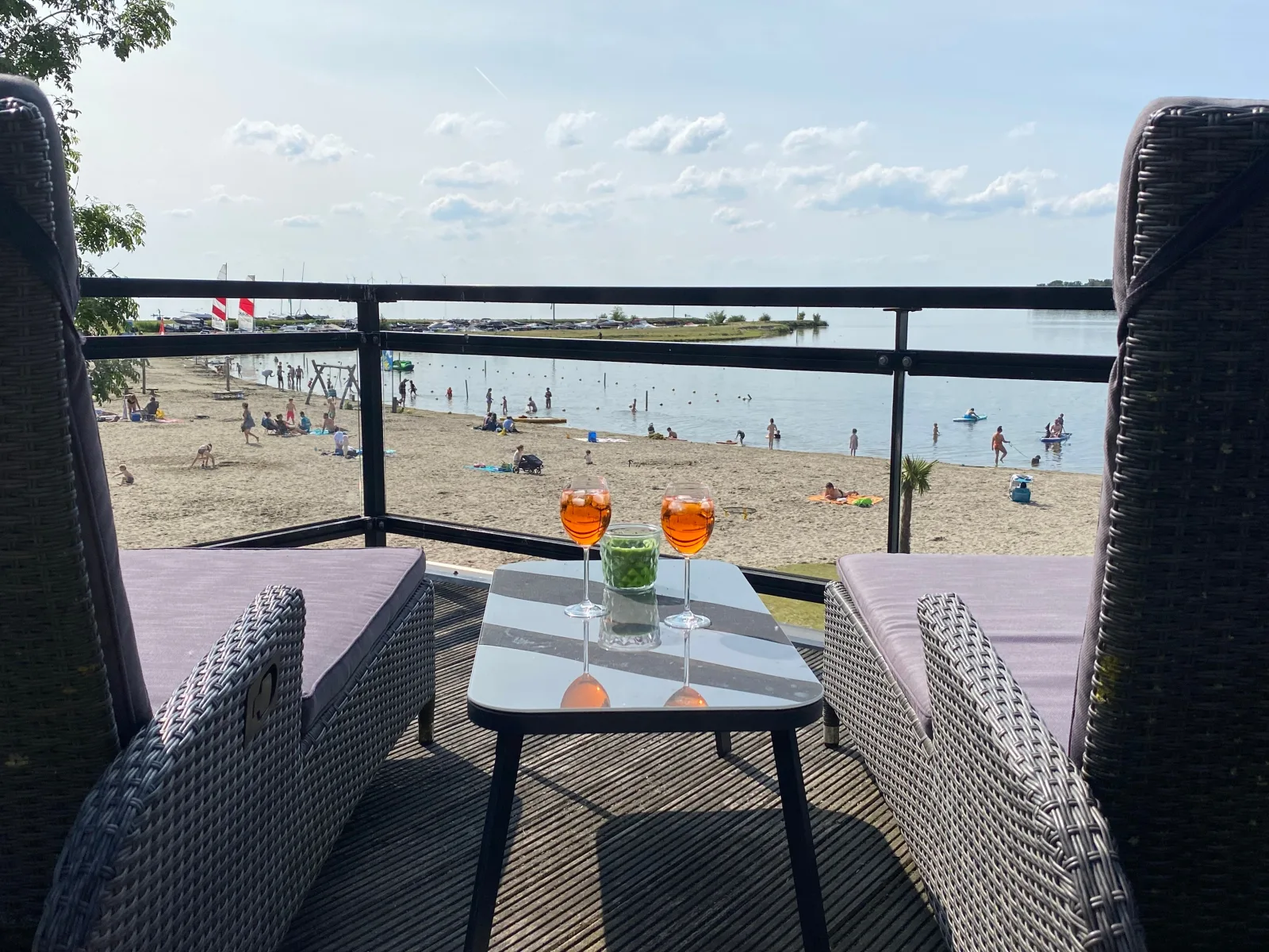 BEACH VILLA