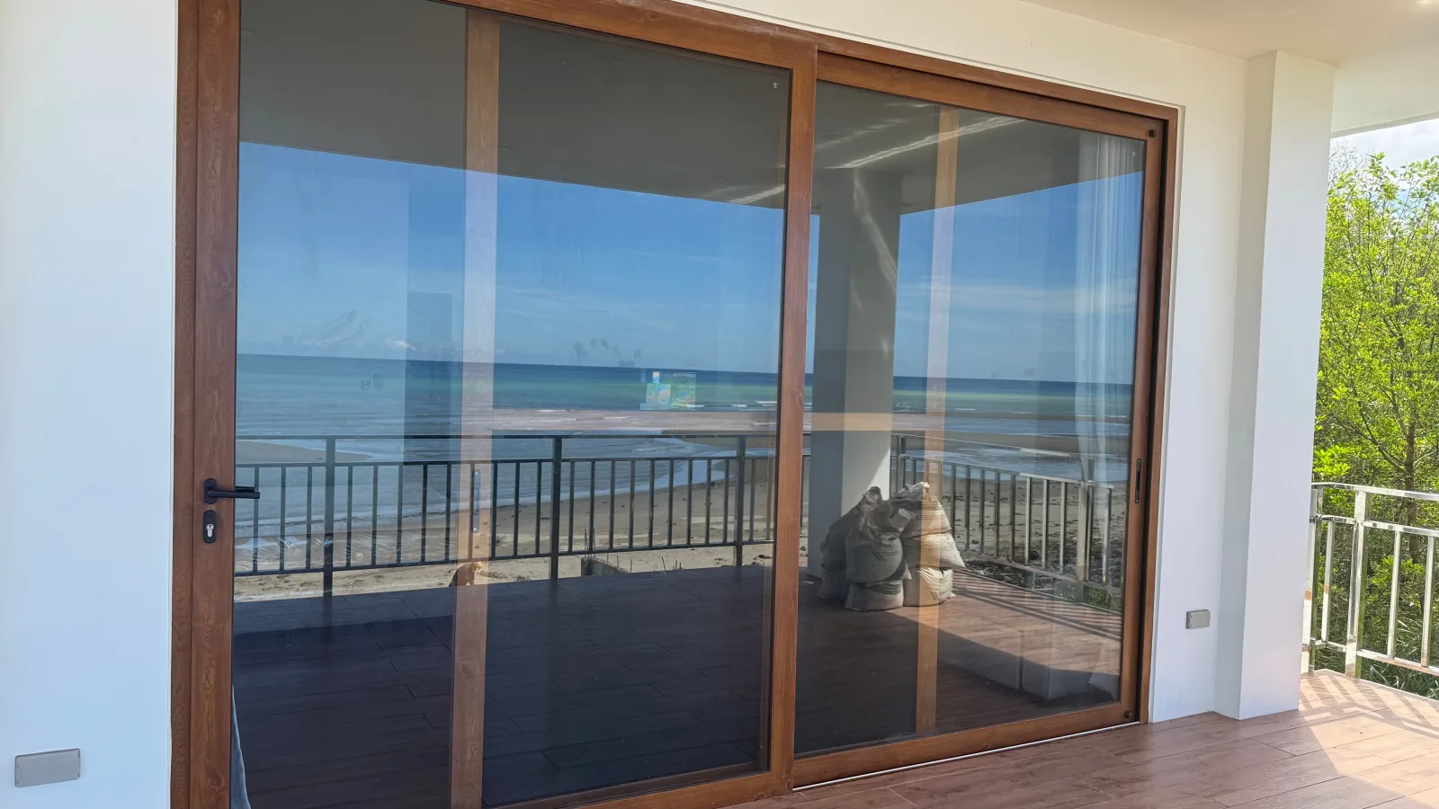 Buddy's Beach House Studio 2