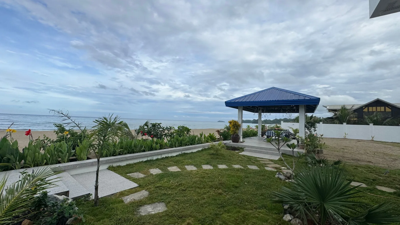 Buddy's Beach House Studio 2