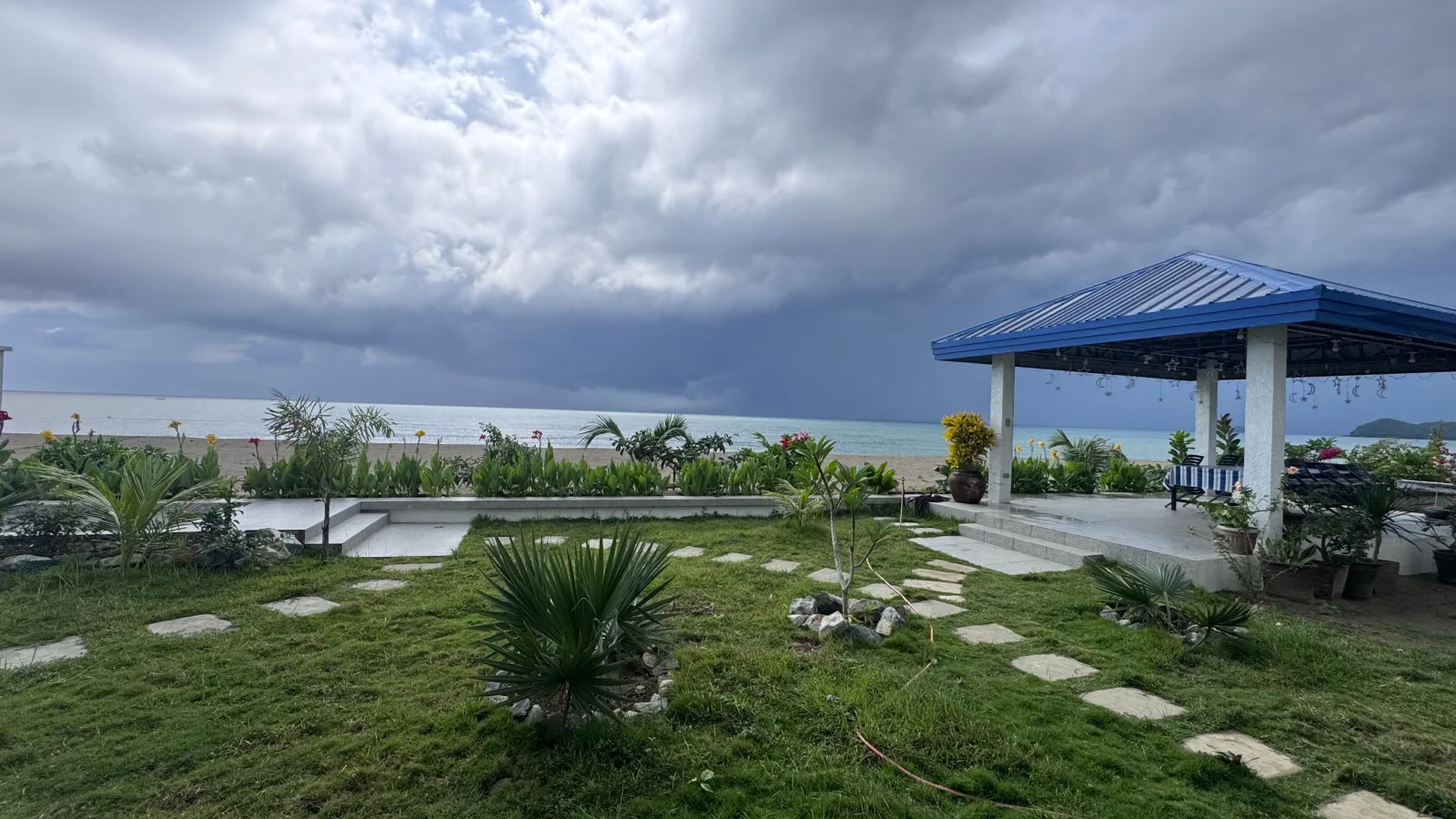 Buddy's Beach House Studio 2