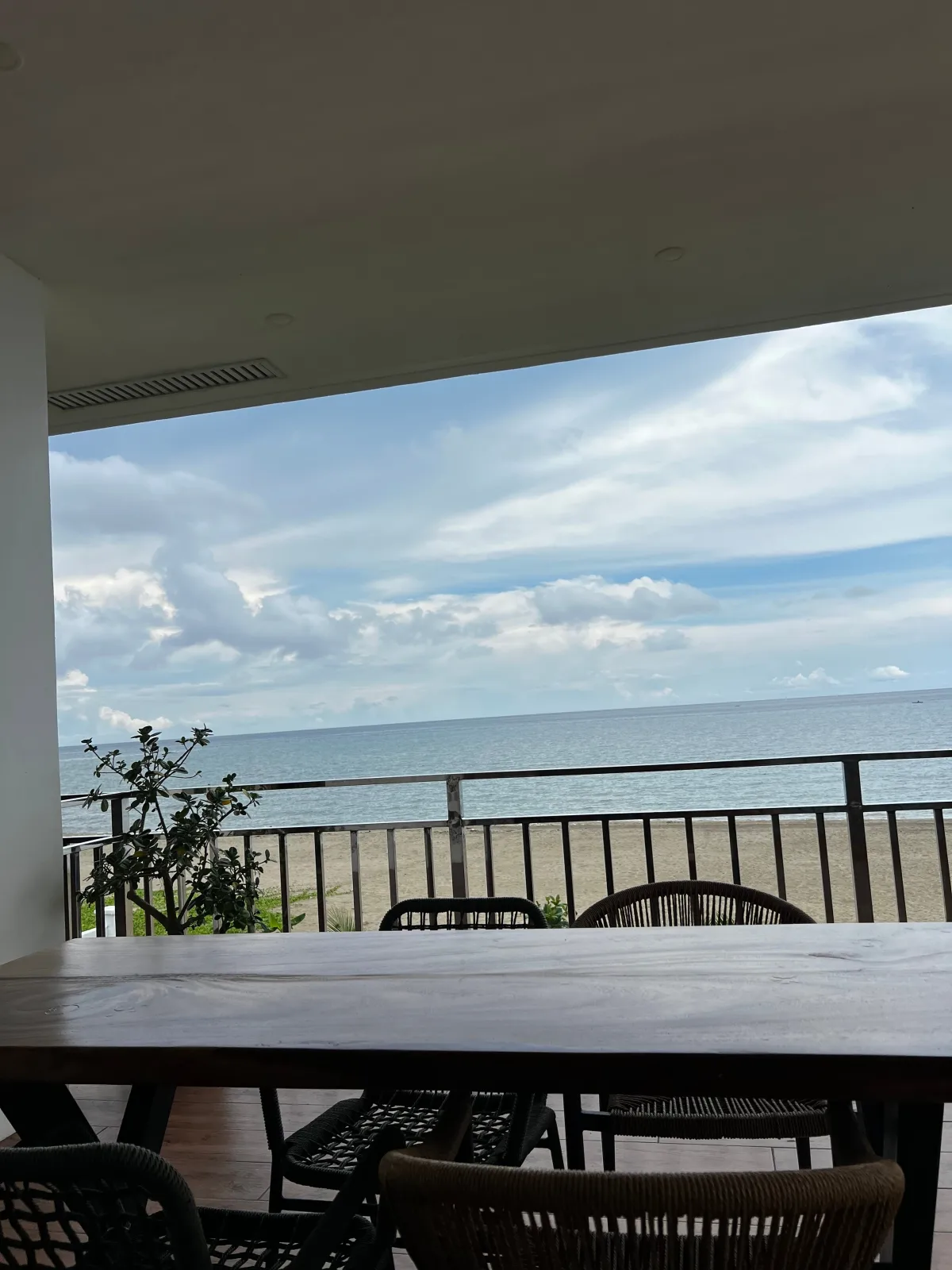 Buddy's Beach House Studio 2