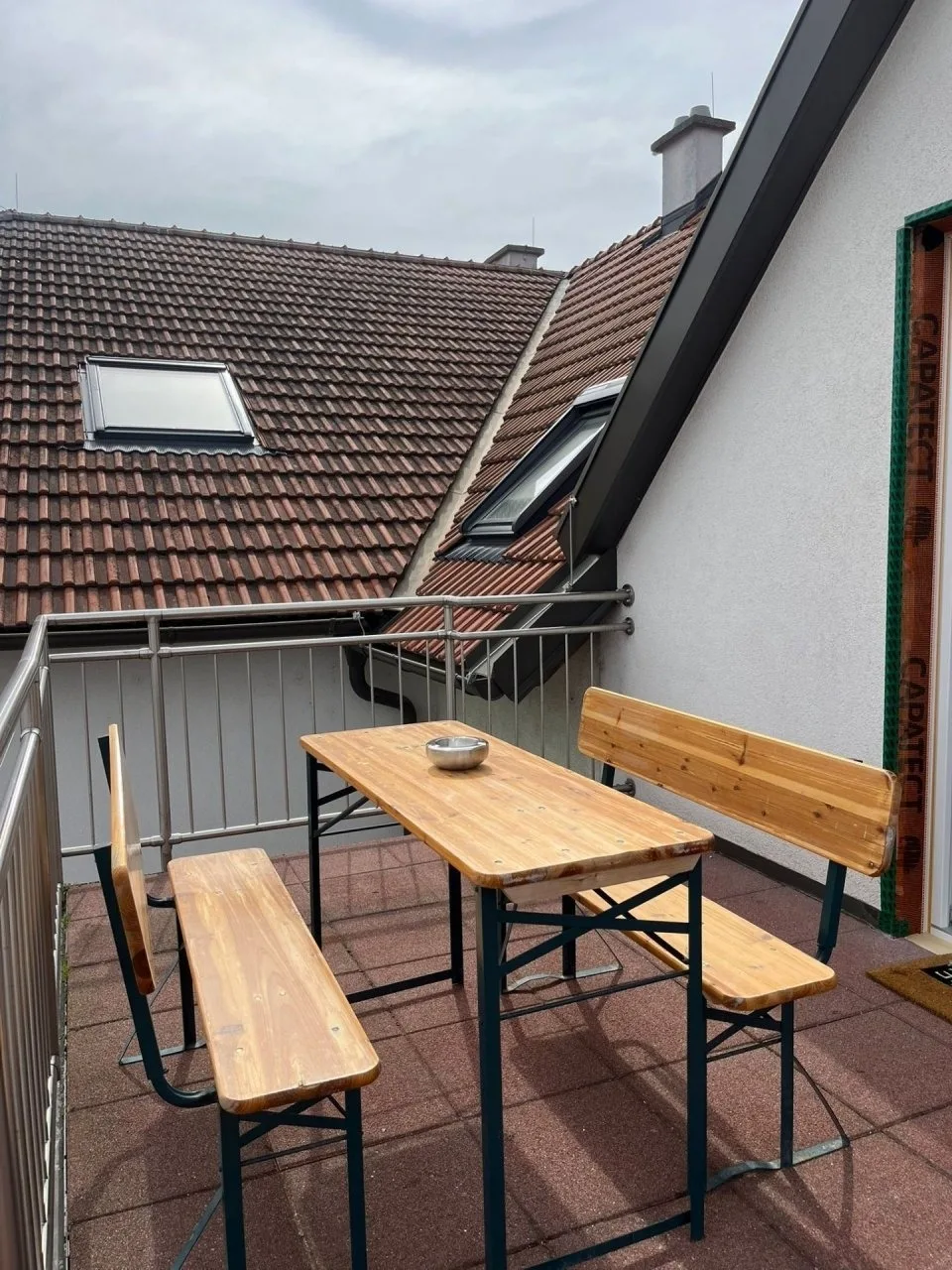 3100: Apartment RATZERSDORFER SEEN / Top 9