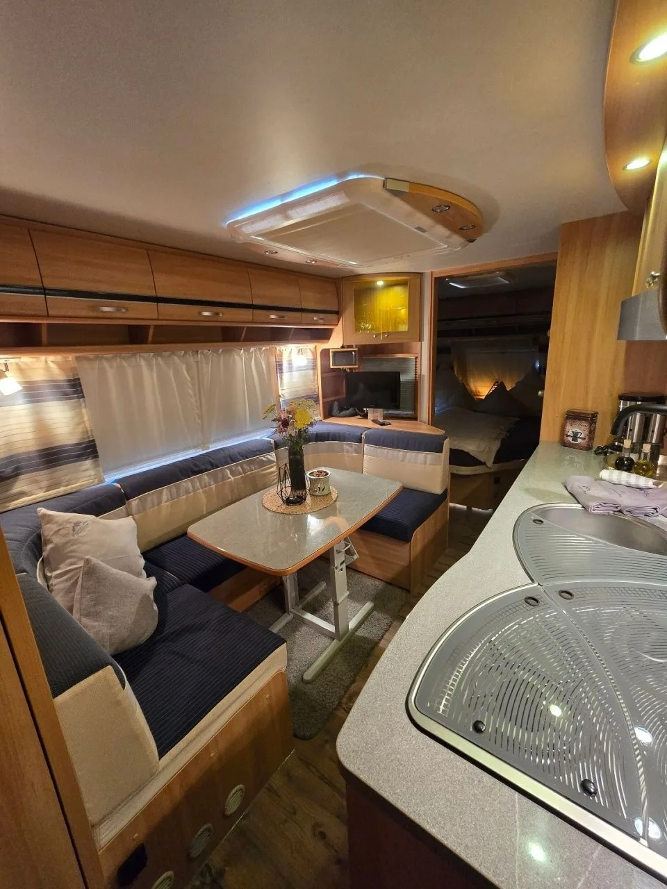 Rosenzauber Caravan