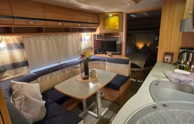 Rosenzauber Caravan