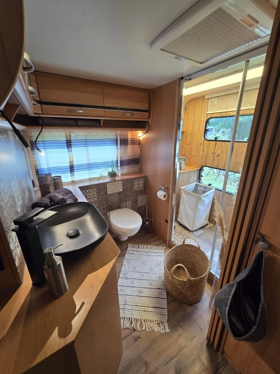 Rosenzauber Caravan