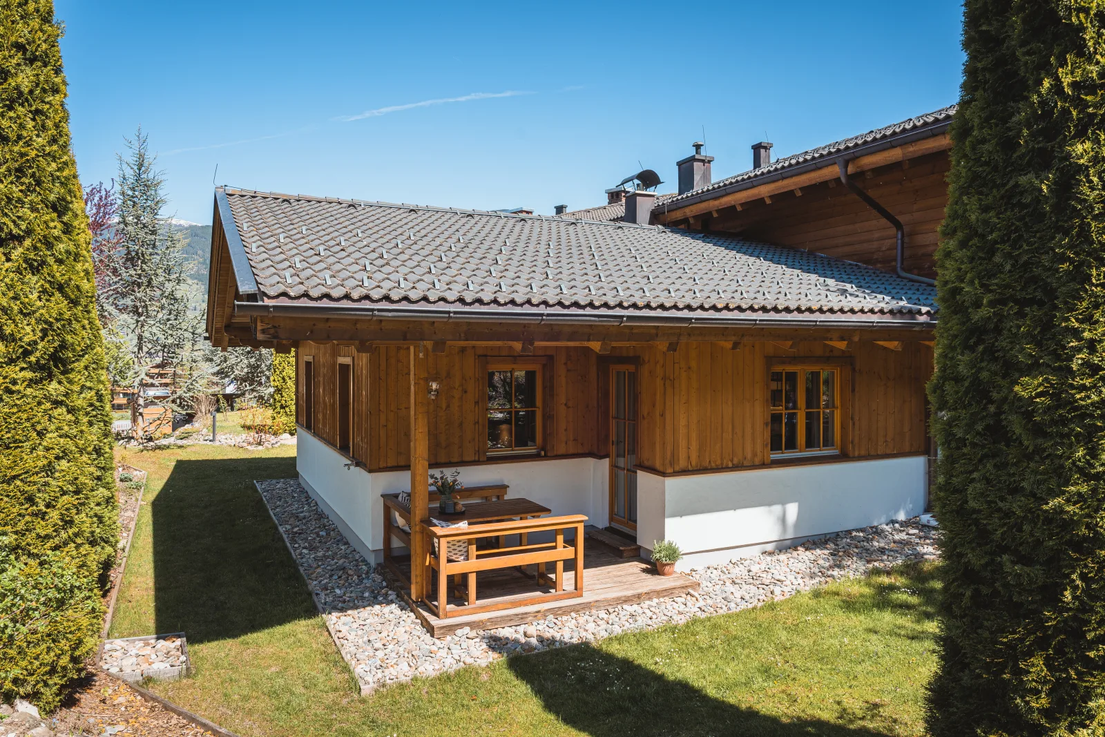 Dorfchalets - Chalet Alma inkl. Tauern Spa Therme Eintritt & Sommerkarte