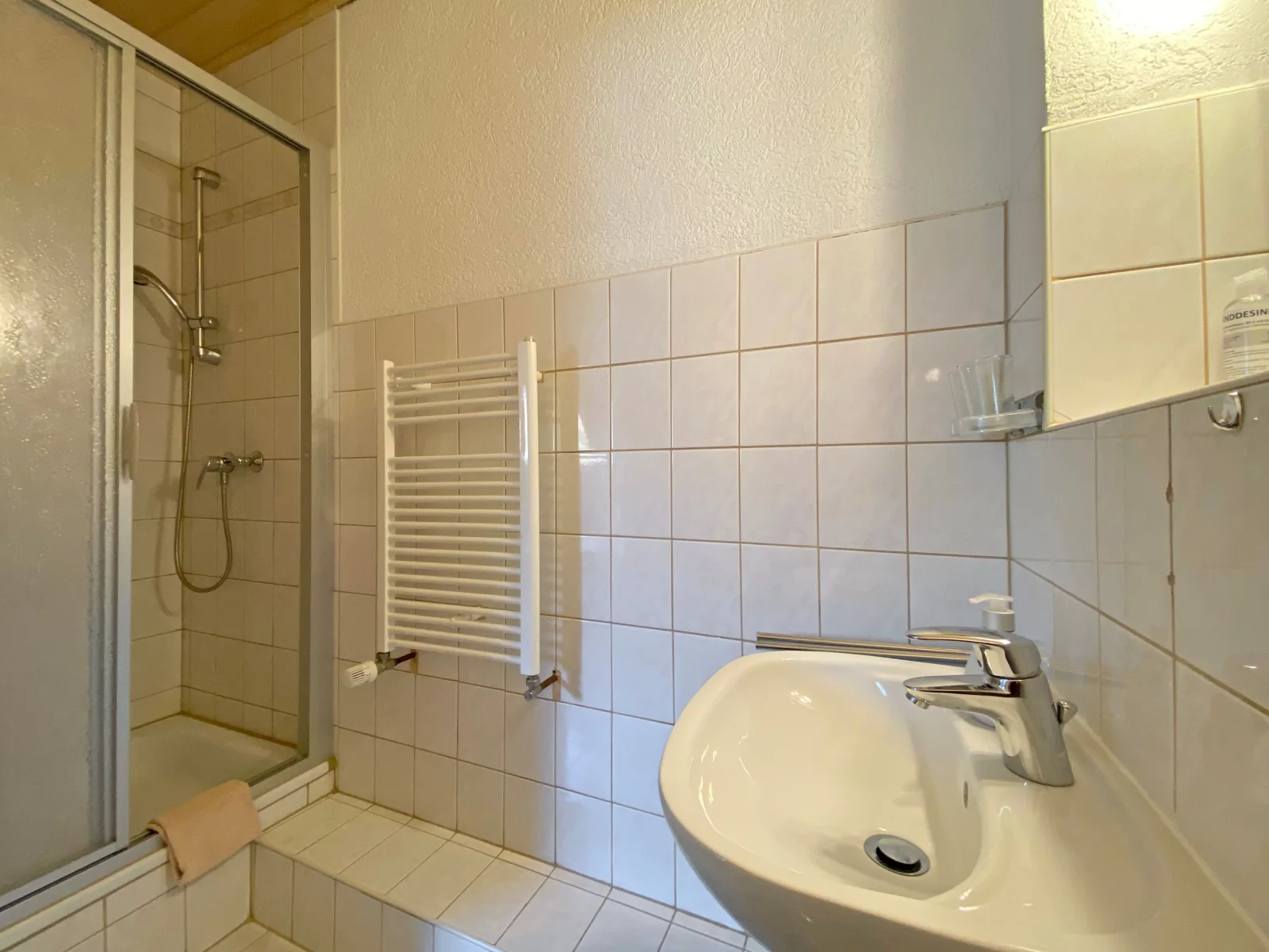 Doppelzimmer Julius mit Kinderbett