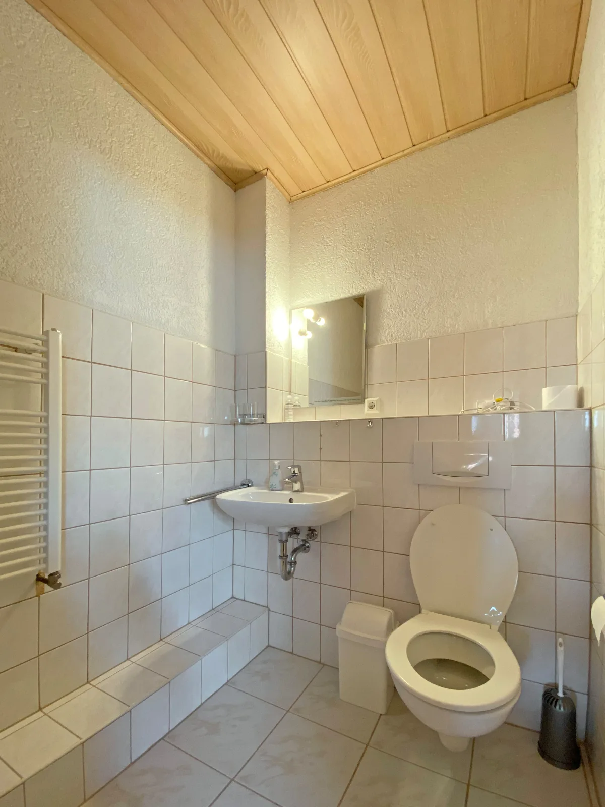 Doppelzimmer Julius mit Kinderbett
