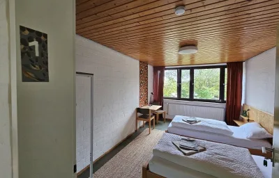 Zimmer 1