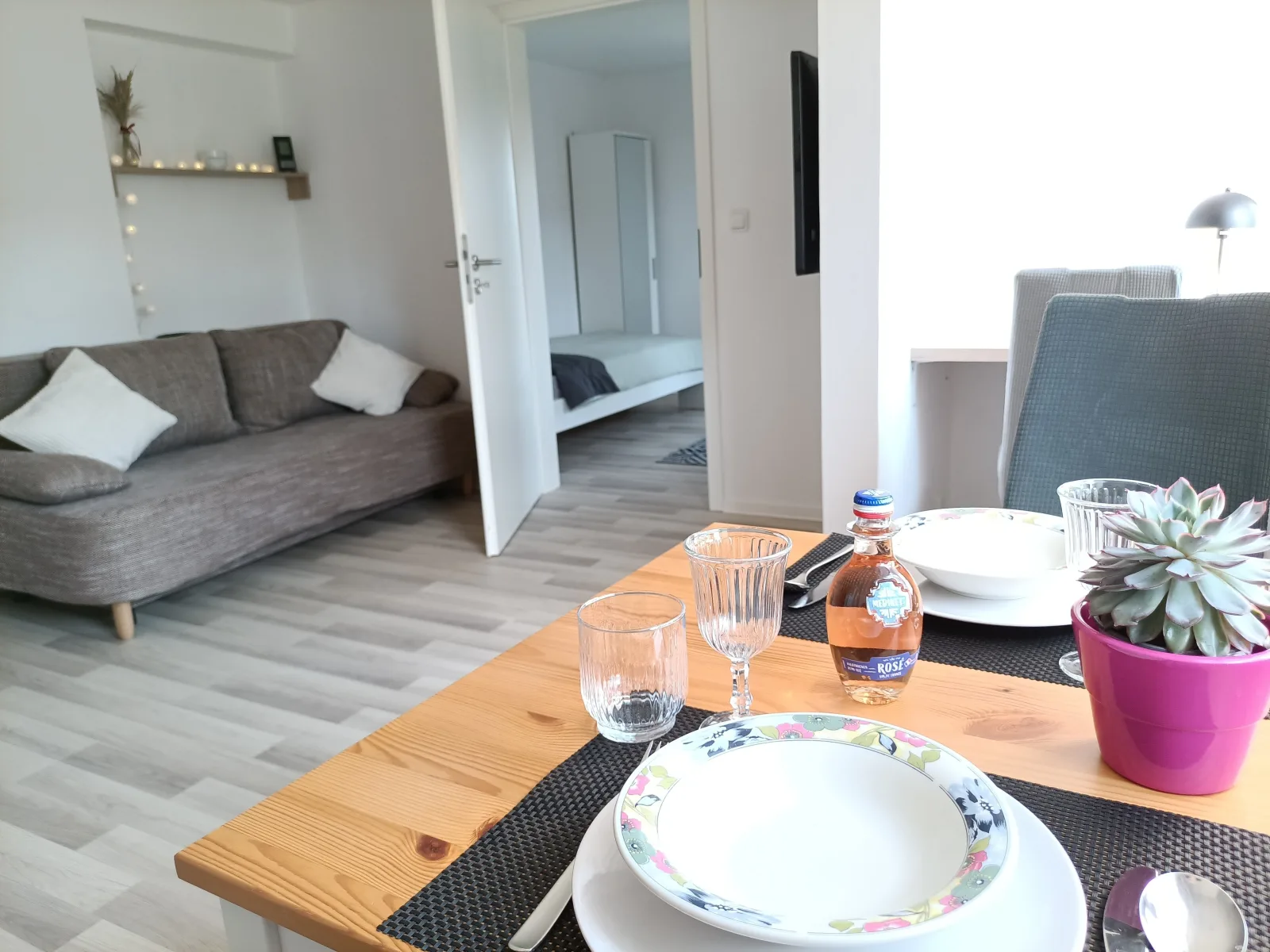 FeWo-Exter, Panoramablick, freies Parken, Nähe A2Herford Ost, gute LKW-Rangiermöglichkeiten, 17Min.zum Messezentrum B.S.
