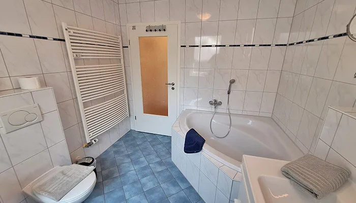 Insellicht**** BRINKMANNHAUS 4-Sterne - groß fast am Strand Sauna Terrasse Grill