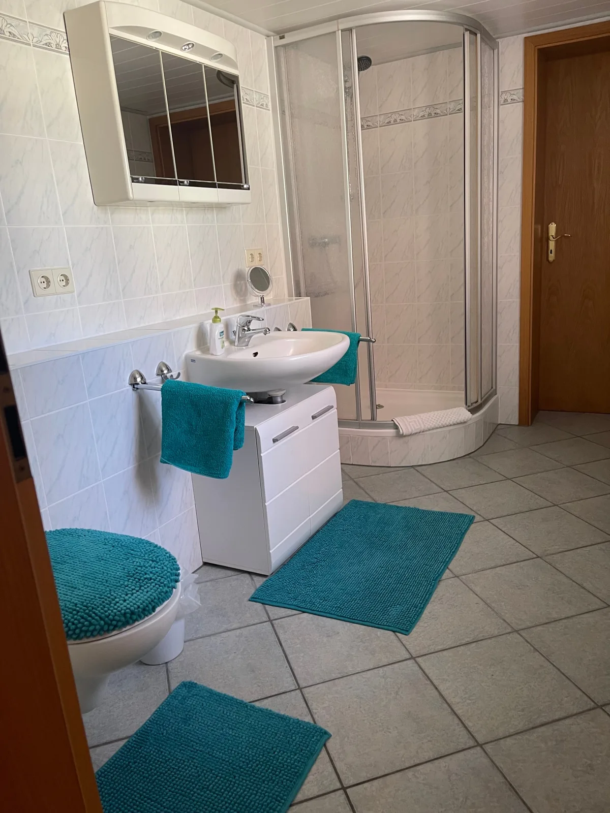 &bdquo; Nicht  Daheim  und doch Zuhause &bdquo;