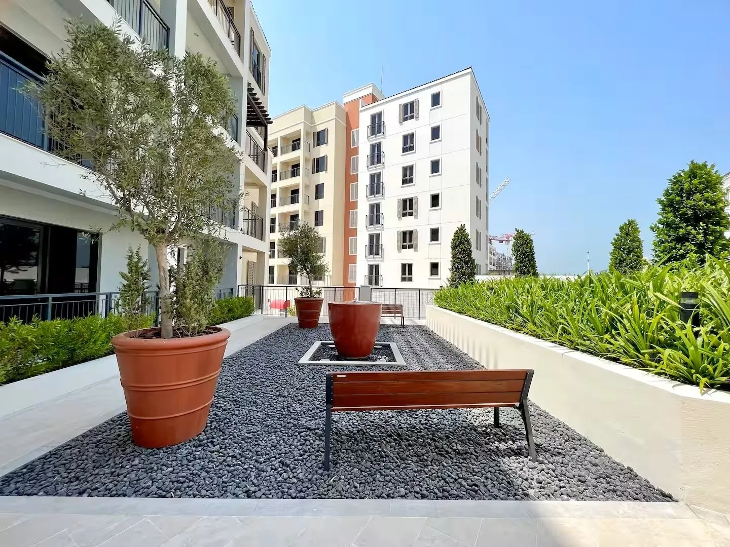 Luxury Apartment Dubai &ndash; Port de La Mer | Strand & Pool