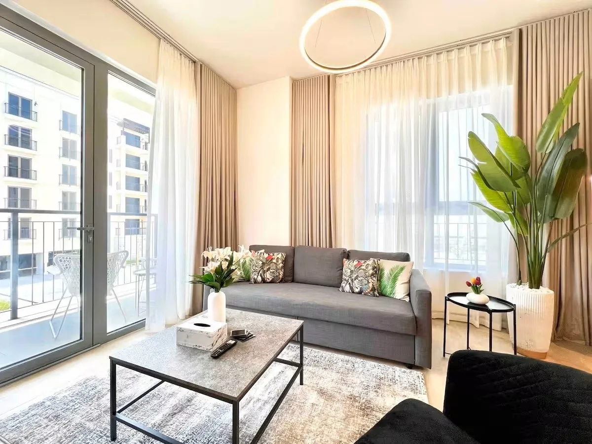Luxury Apartment Dubai &ndash; Port de La Mer | Strand & Pool