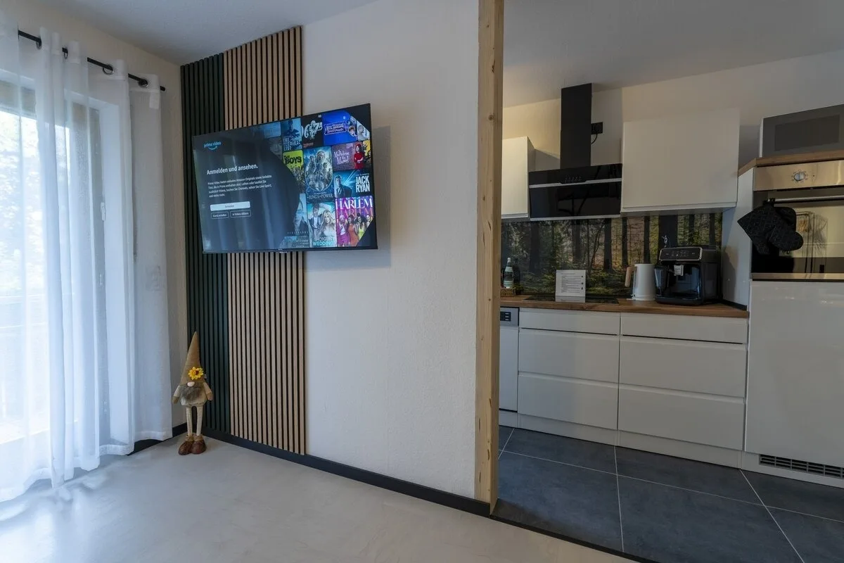 WälderNestchen - zentral - Natur pur - Tiefgarage - Balkon - modernes 2 Zimmer Appartement