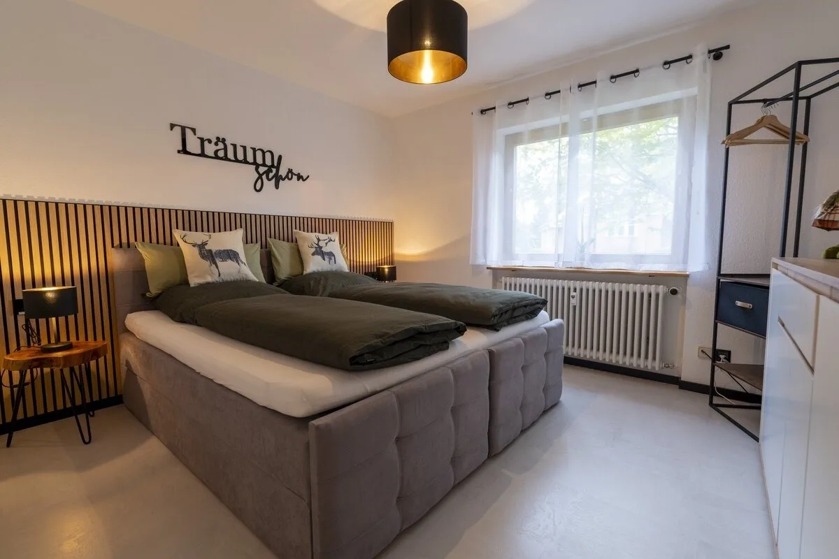 WälderNestchen - zentral - Natur pur - Tiefgarage - Balkon - modernes 2 Zimmer Appartement