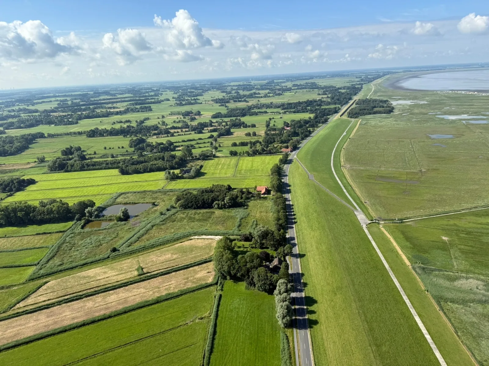 Neues Feriendomizil Krabbenkoje - Nordseeurlaub  mit großem Balkon im idyllischen Butjadingen