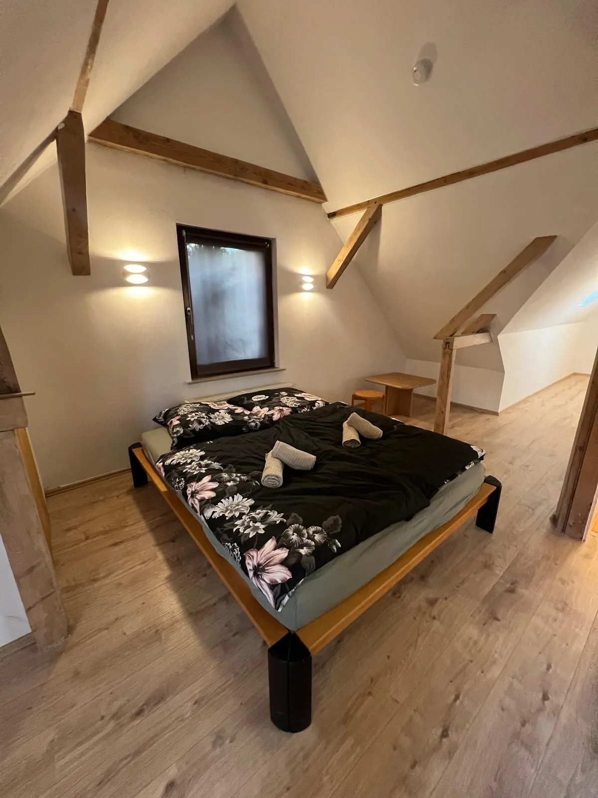 Historisches Bürgermeisterhaus im Sauerland mit Gartenblick