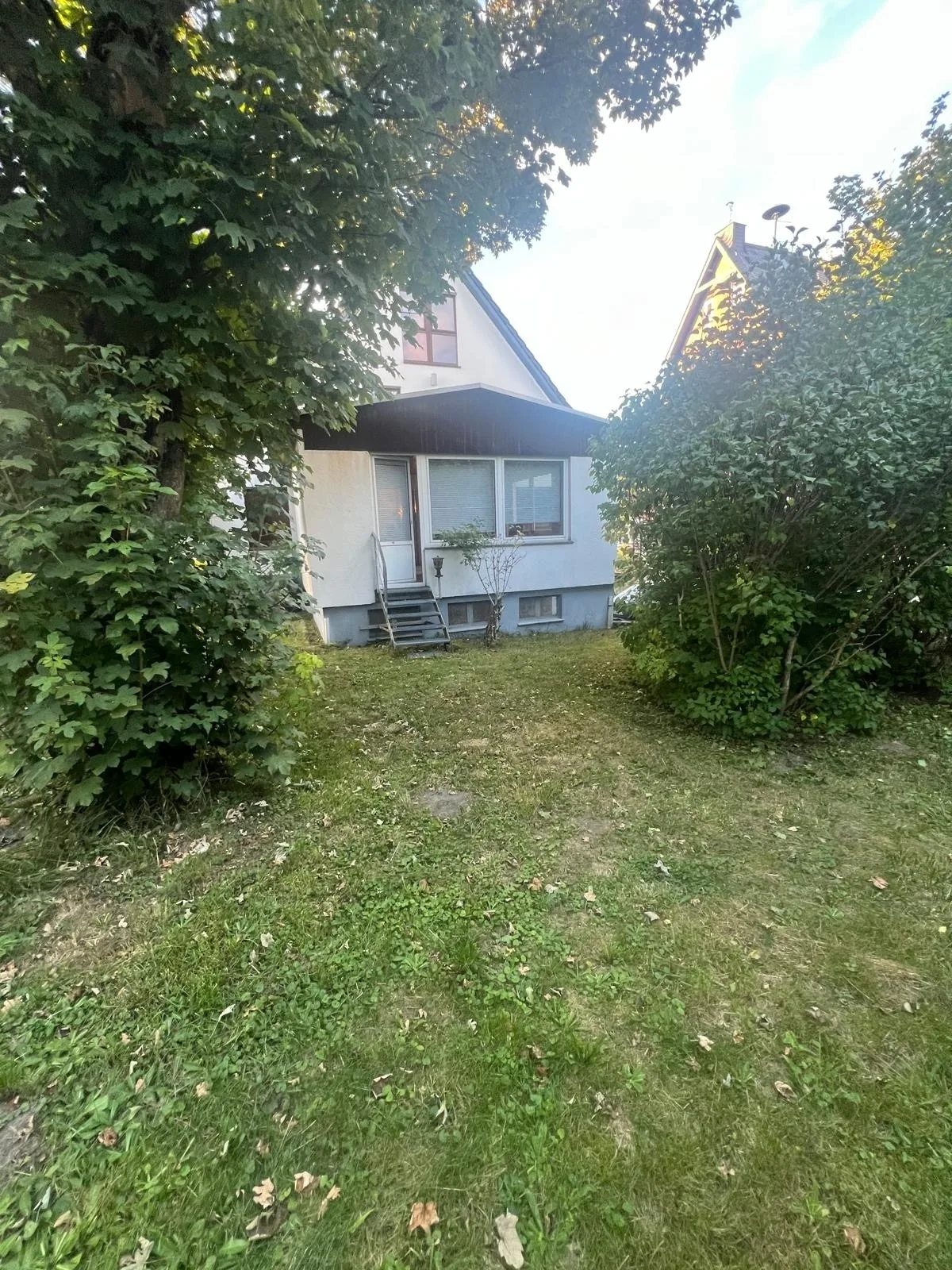 Historisches Bürgermeisterhaus im Sauerland mit Gartenblick