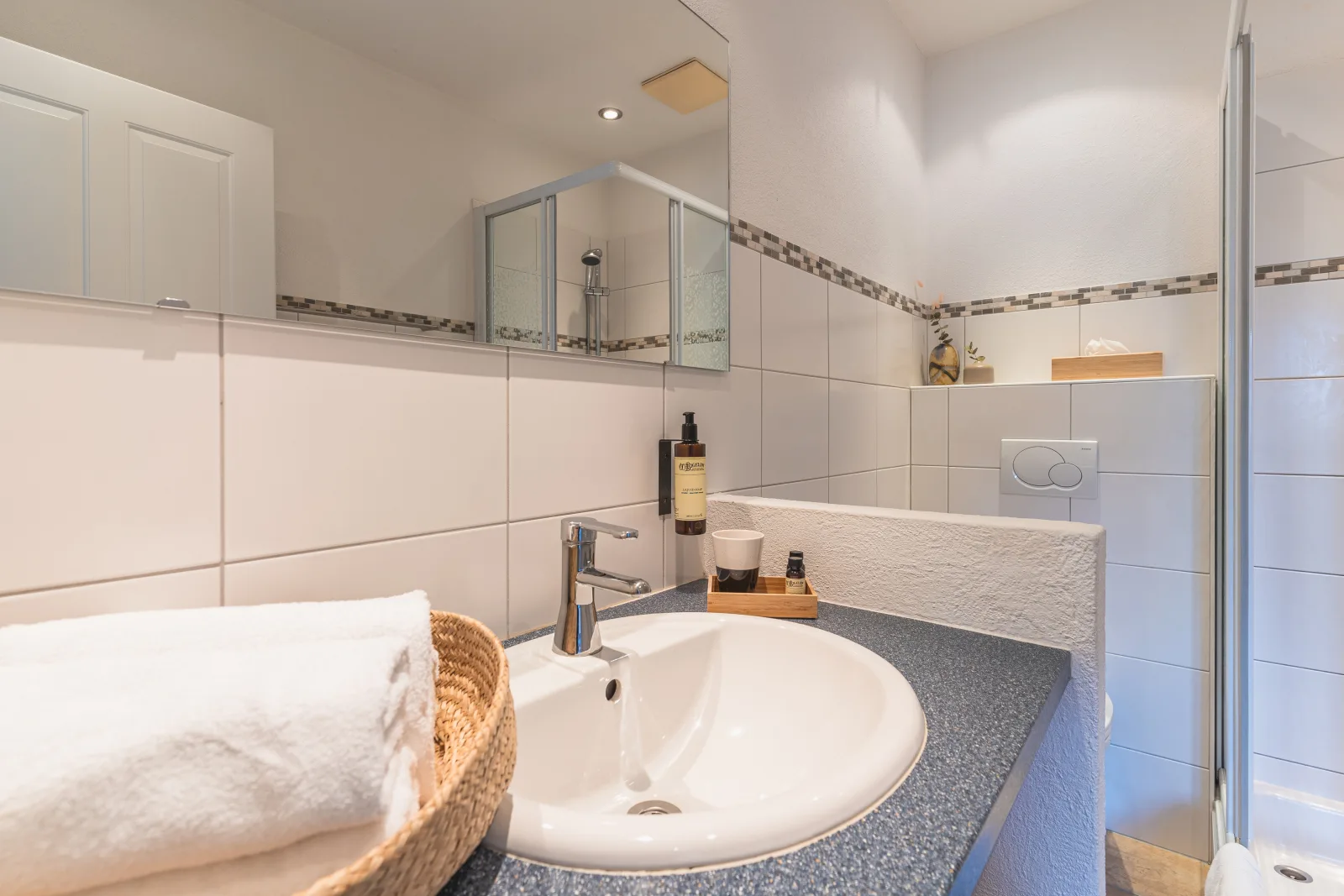Dorfchalets - Appartement Waldi inkl. Tauern Spa Therme Eintritt & Sommerkarte