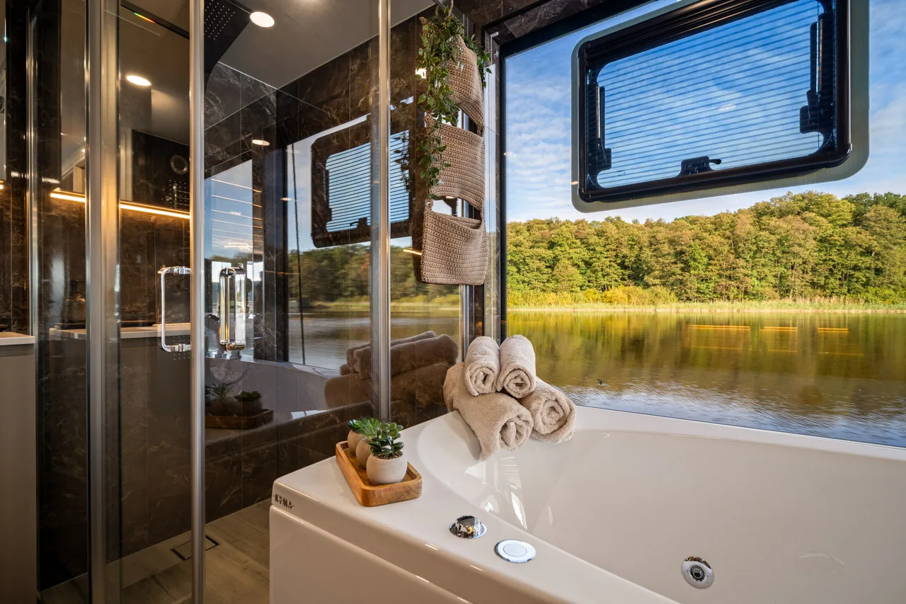 5 Sterne plus Ferienwohnung mit Blick auf den See | Lake Suite